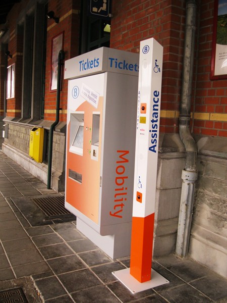 nmbs-aanmeldzuil3